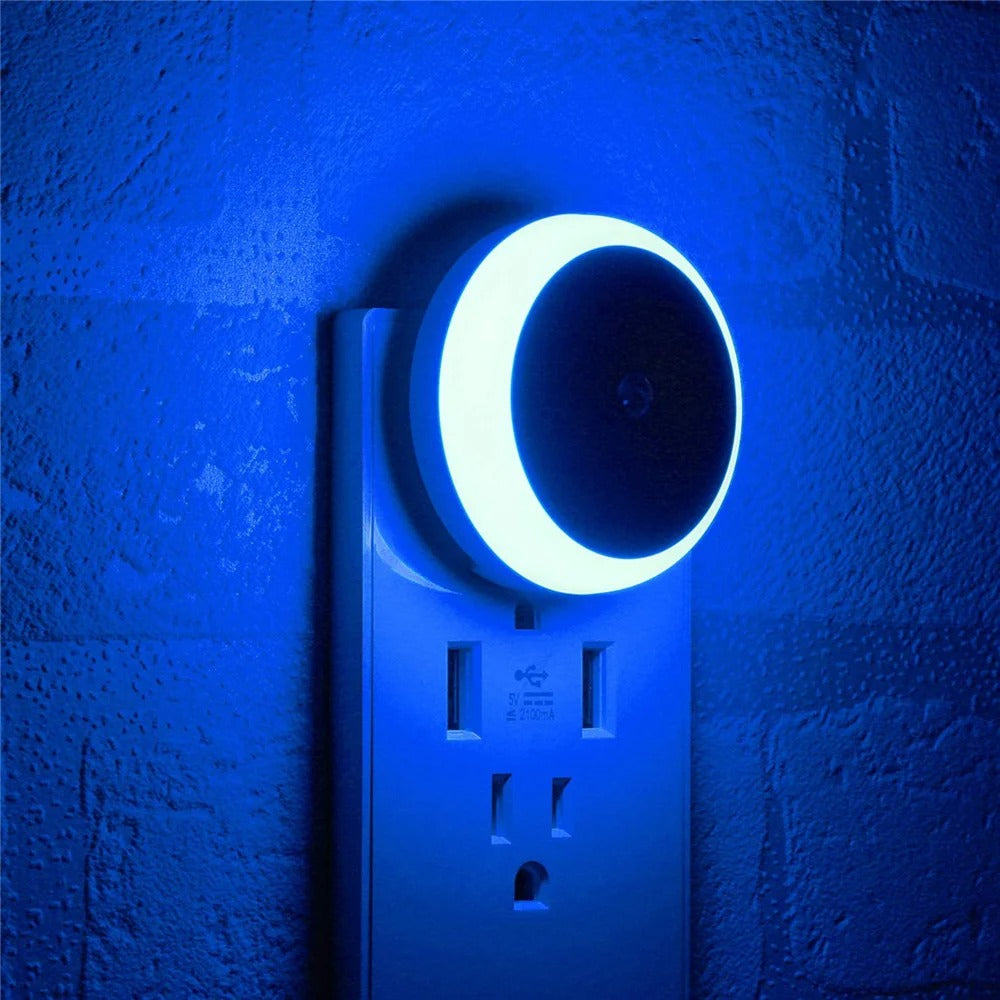 Smart Sensor LED Night Light – Plug-In Wall Lamp